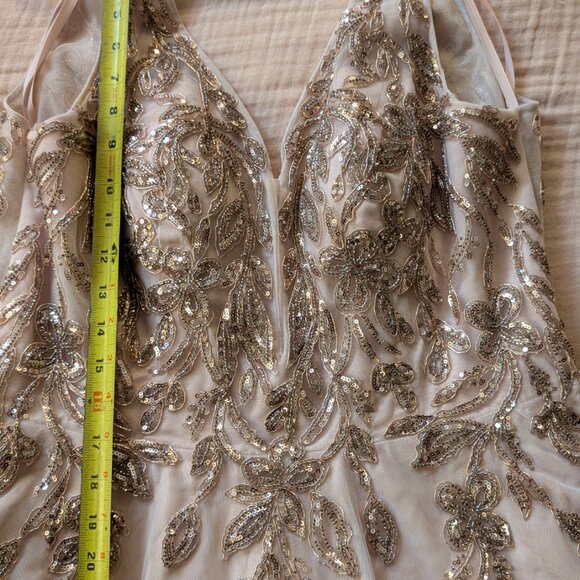 Wedding Dress for Short Queens! (Plus size) - Picture 9 of 10